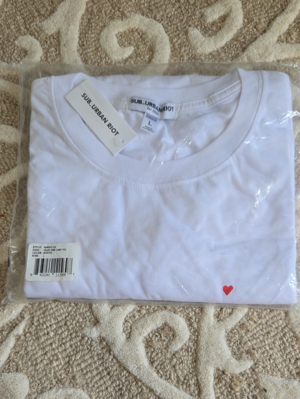 NWT Sub_Urban Riot White Long Sleeve Camp Tee Embroidered Heart L